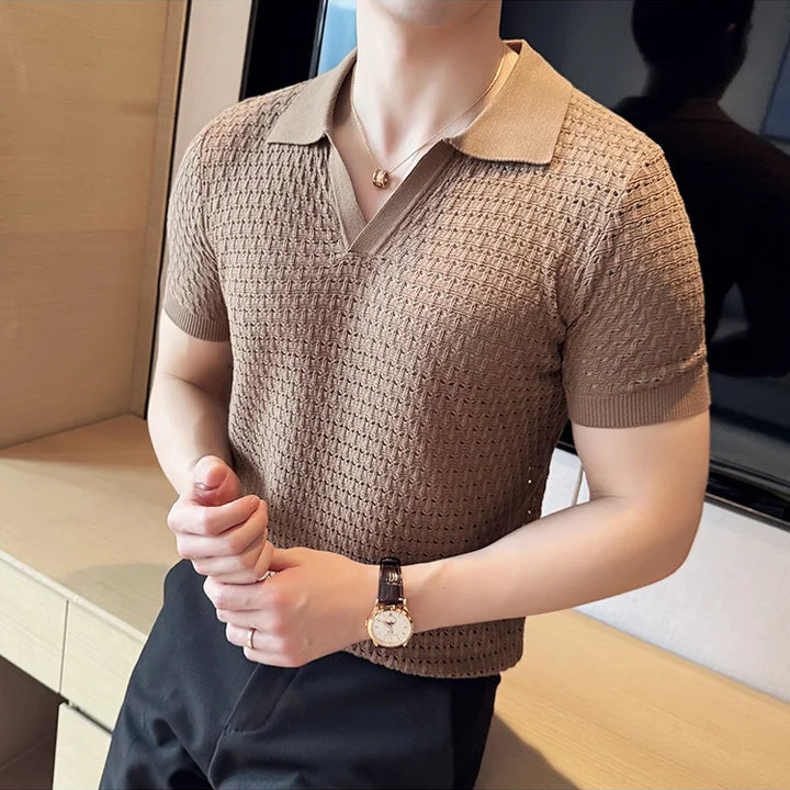 Weymar Essential™ V-Neck T-Shirt